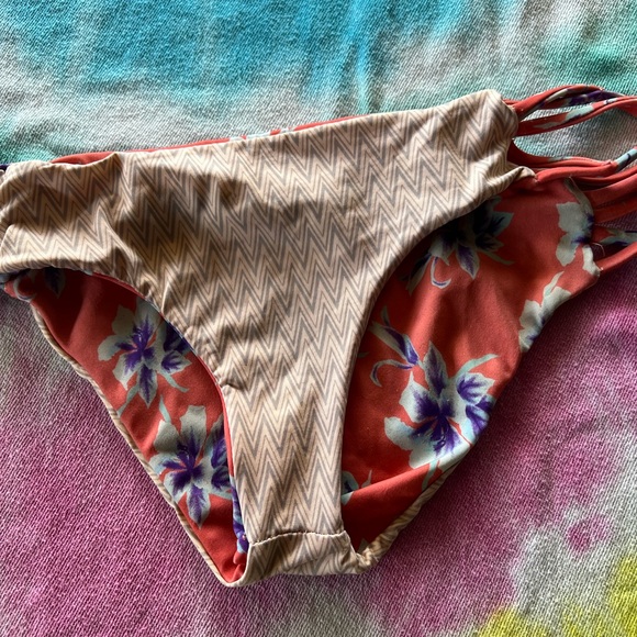 ACACIA SWIMWEAR - Vintage Aloha bottoms (med) - Picture 6 of 6